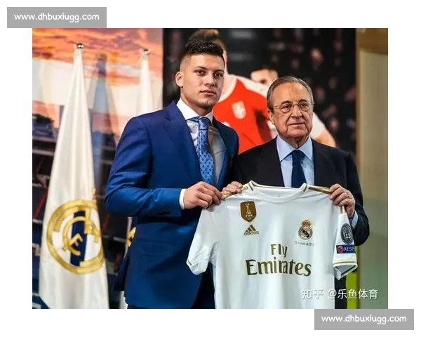 雅典 AEK 官宣约维奇加盟 签约至 2027 年 昔日皇马天才开启希腊征程